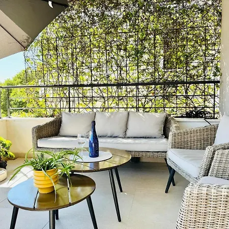 Apartment Choice With Free Private Parking Close To The Old Town *