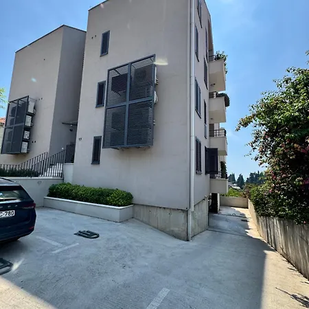 Apartamento Choice With Free Private Parking Close To The Old Town