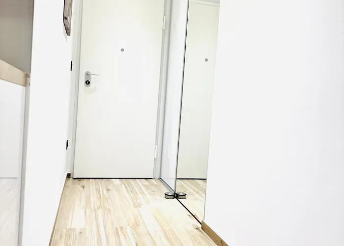 Choice With Free Private Parking Close To The Old Town Apartman *